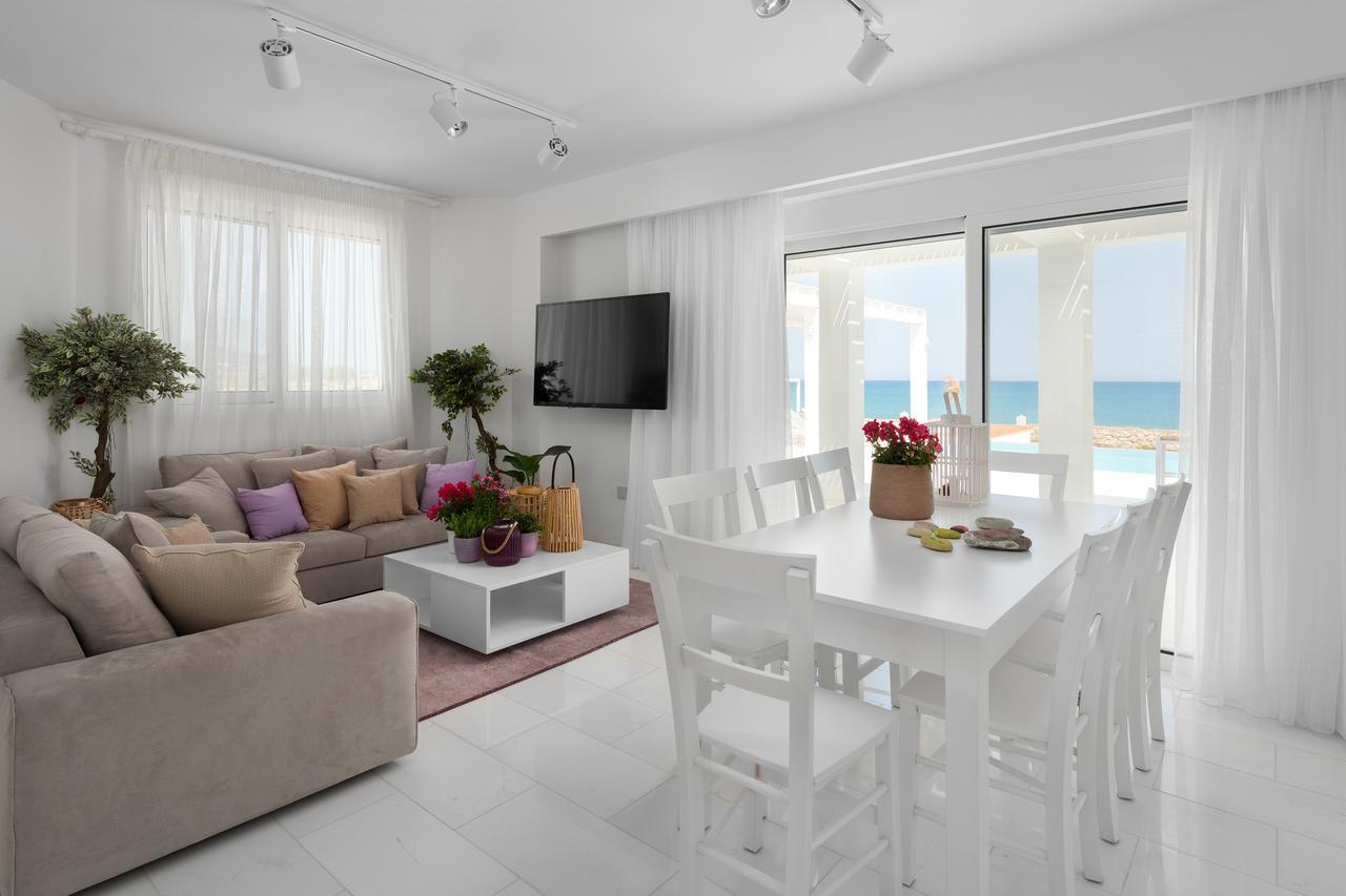 Maria & Nada Beachfront Villas Колимбия Экстерьер фото