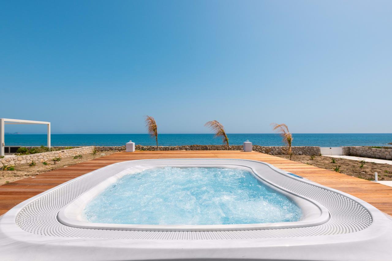 Maria & Nada Beachfront Villas Колимбия Экстерьер фото