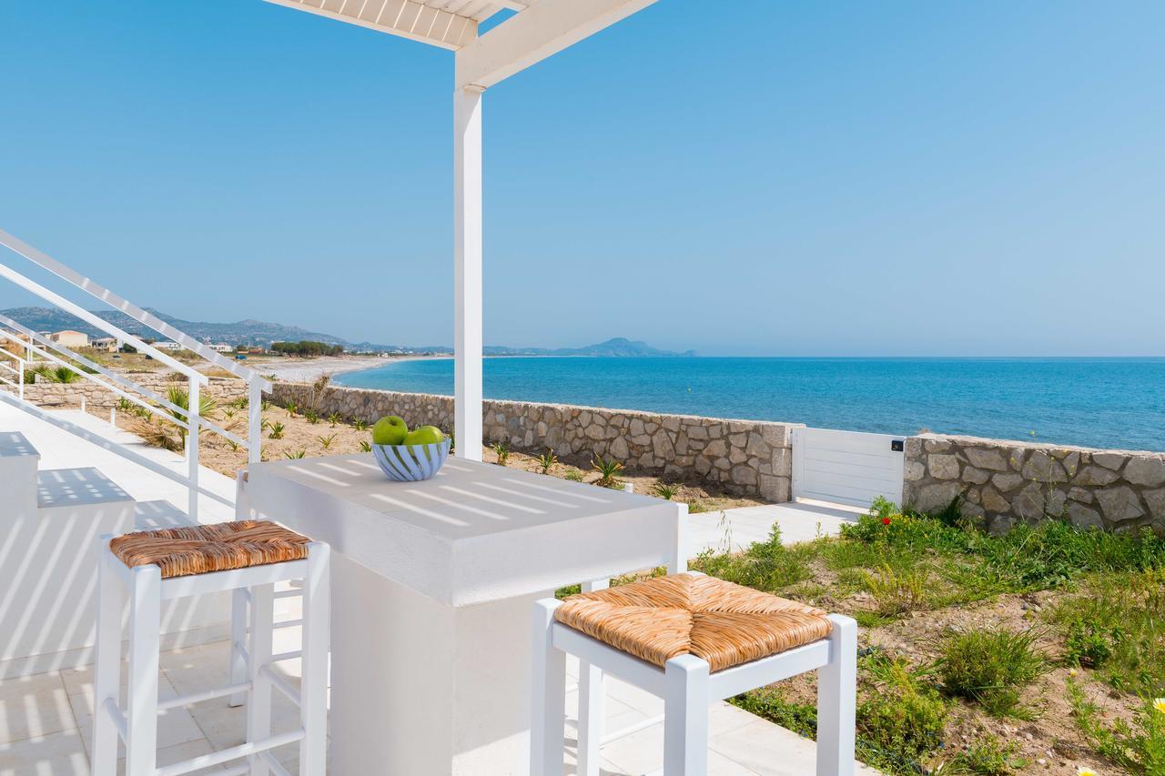 Maria & Nada Beachfront Villas Колимбия Экстерьер фото