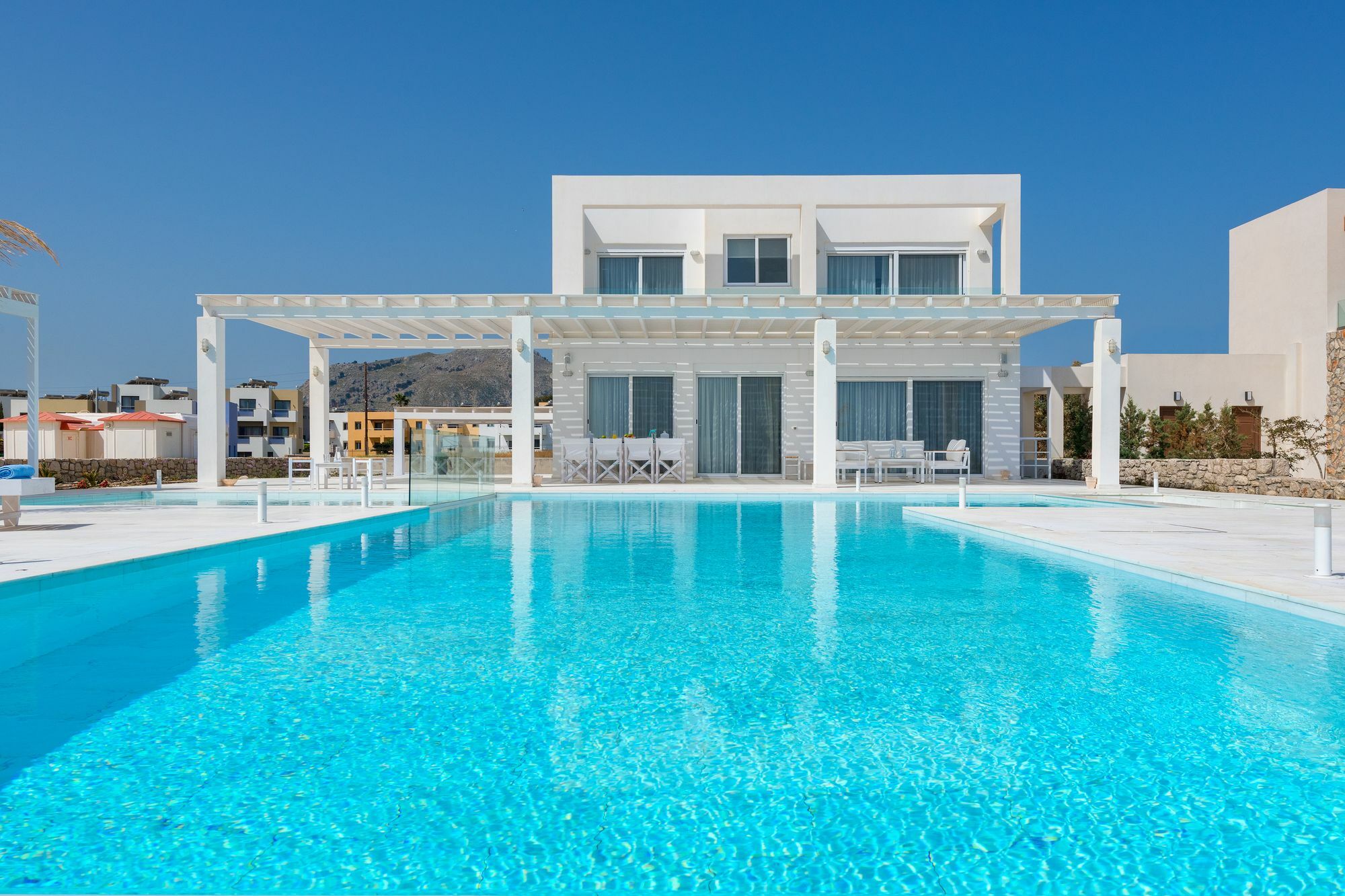 Maria & Nada Beachfront Villas Колимбия Экстерьер фото